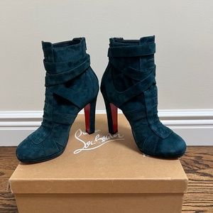 Christian Louboutin Lamu 120 Veau Velours Ankle Boots